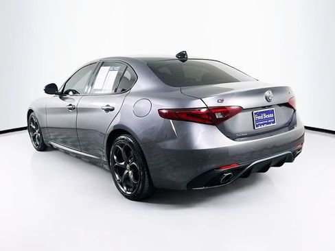 Used 2019 Alfa Romeo Giulia Ti Sport w/ Quick Order Package 22S Sport AWD/4WD image 6