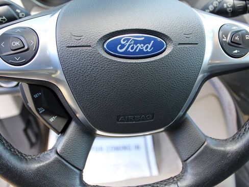 Used 2015 Ford Escape Titanium AWD/4WD image 28
