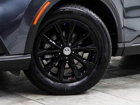 Used 2025 Honda CR-V EX-L image 3