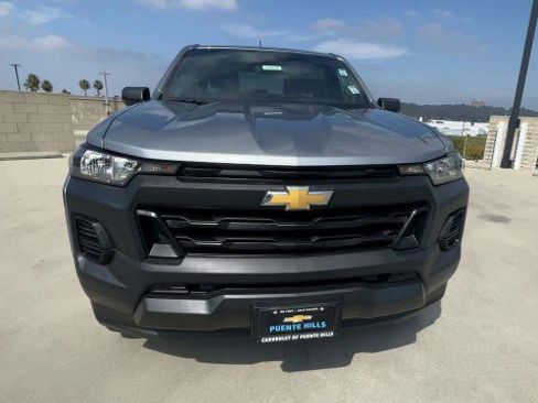 Used 2024 Chevrolet Colorado W/T image 3