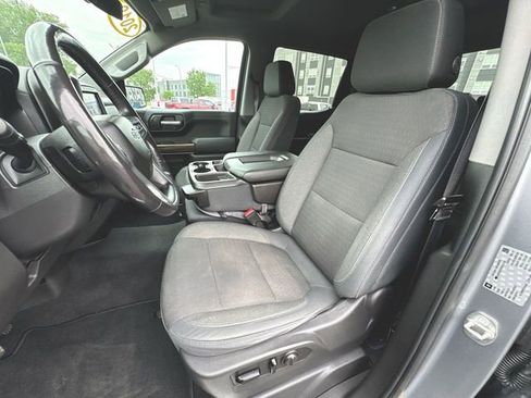 Used 2019 Chevrolet Silverado 1500 LT Trail Boss w/ Convenience Package AWD/4WD image 18