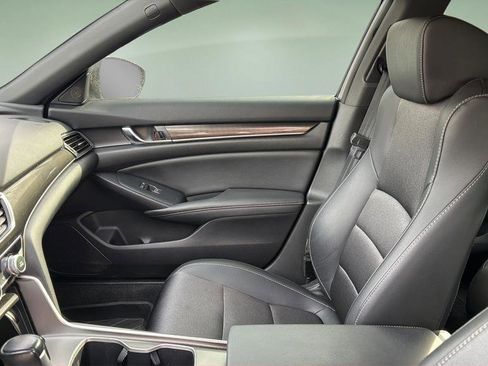Used 2021 Honda Accord Sport image 11