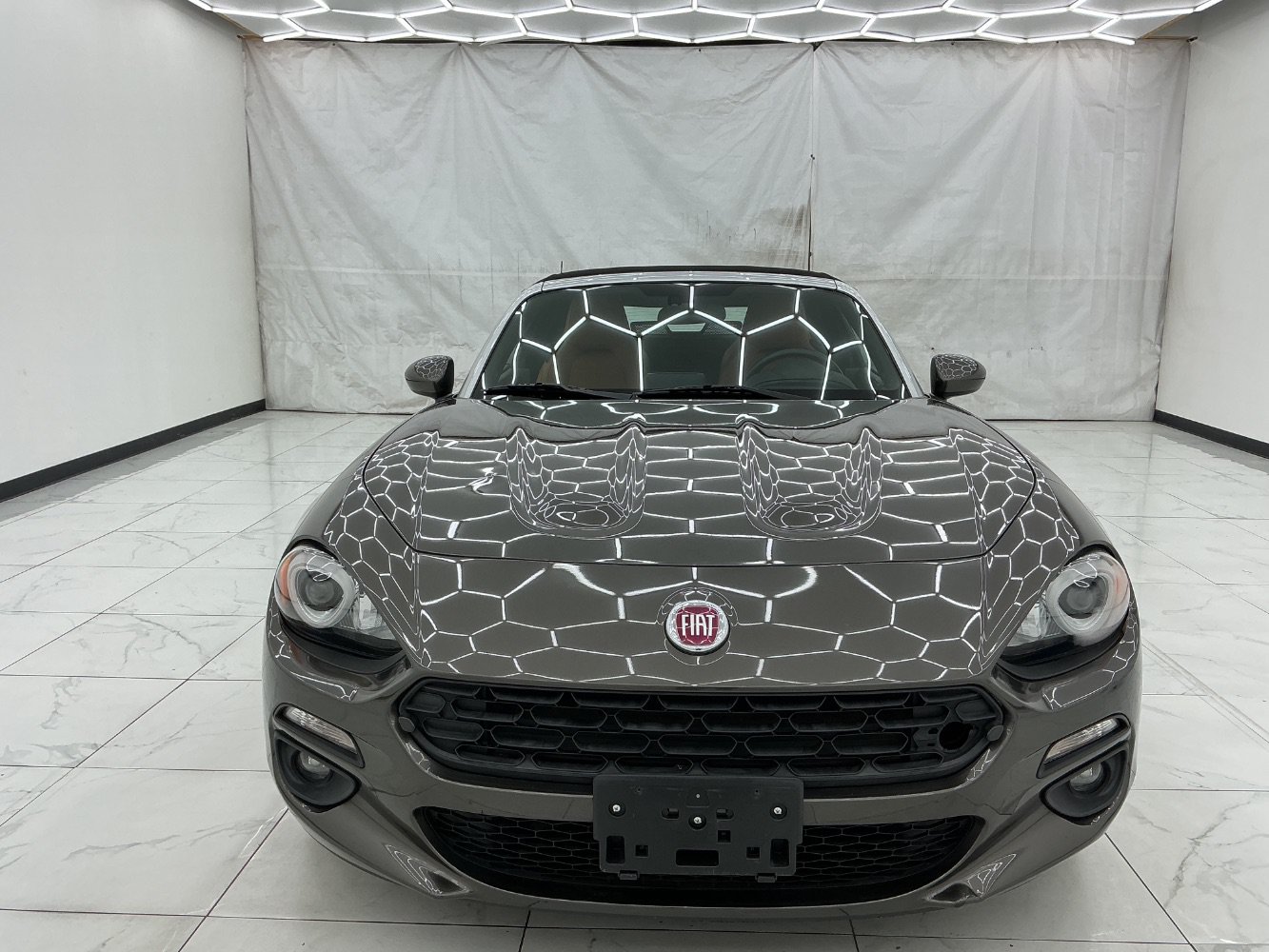 Used 2017 FIAT 124 Spider Lusso RWD image 5