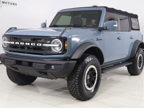 Used 2022 Ford Bronco Outer Banks w/ Sasquatch Package image 5