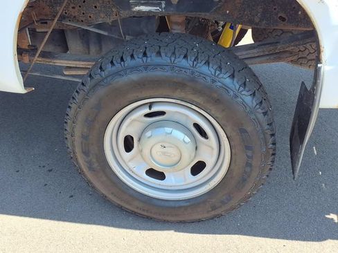 Used 2015 Ford F250 XL w/ Power Equipment Group AWD/4WD image 24