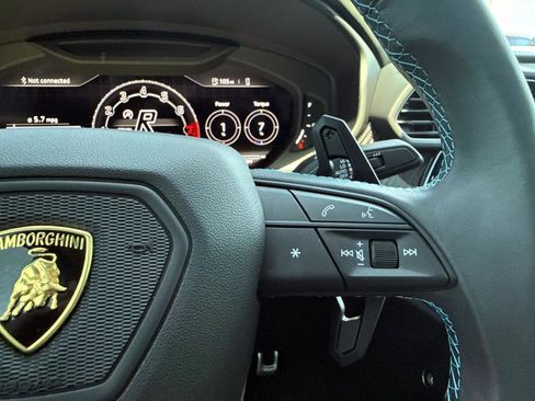 Used 2024 Lamborghini Urus Performante AWD/4WD image 33