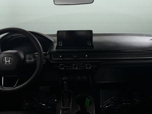 Used 2023 Honda Civic LX image 9