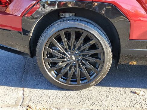 Used 2025 Hyundai Santa Fe Calligraphy image 5