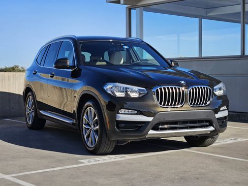 Used 2019 BMW X3 sDrive30i w/ Driving Assistance Package image 10