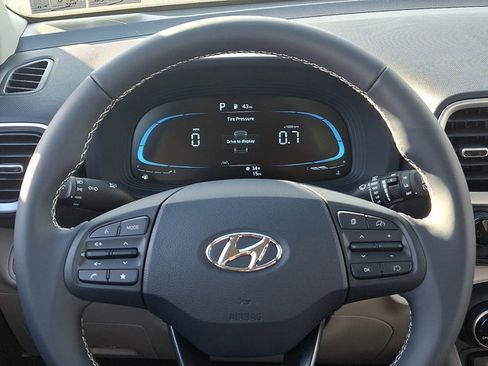 New 2026 Hyundai Venue SEL image 16
