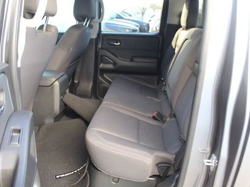 Used 2023 Nissan Frontier SV w/ SV Convenience Package image 31