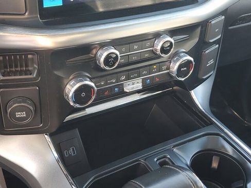 Used 2023 Ford F150 Lariat image 24