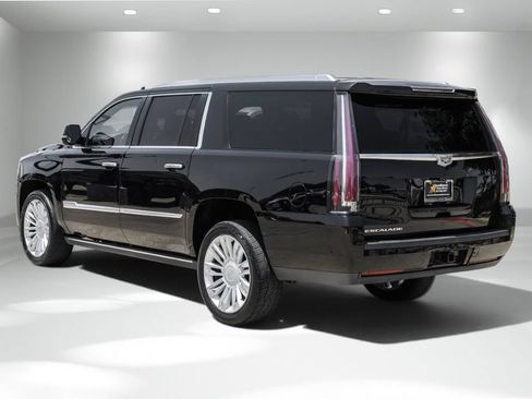 Used 2020 Cadillac Escalade ESV Platinum RWD image 8