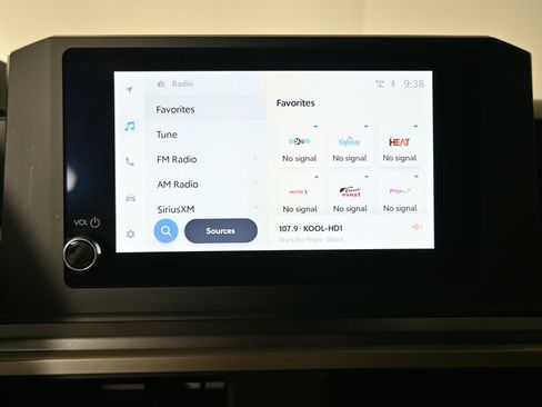 Used 2024 Toyota Tacoma TRD Off-Road image 26