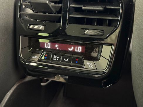 Used 2022 BMW iX xDrive50 w/ Sport Package image 34