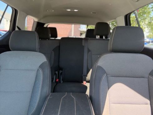 Used 2018 Chevrolet Traverse LS FWD image 12