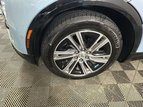 Used 2024 Cadillac Lyriq Luxury AWD/4WD image 9