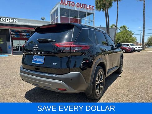 Used 2023 Nissan Rogue SV w/ SV Premium B Package FWD image 4