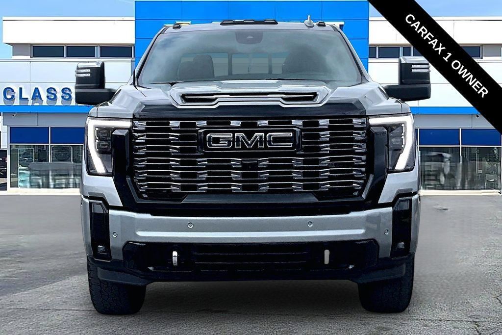 Used 2025 GMC Sierra 3500 Denali Ultimate AWD/4WD image 19