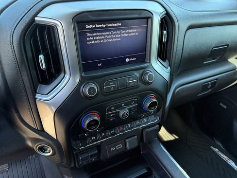 Used 2021 Chevrolet Silverado 1500 LT Trail Boss w/ Convenience Package II AWD/4WD image 19