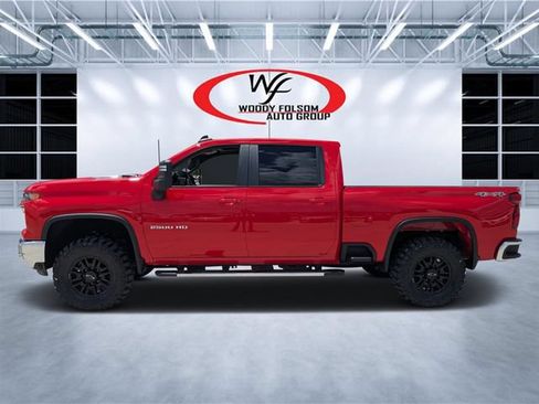 Used 2024 Chevrolet Silverado 2500 LT AWD/4WD image 6