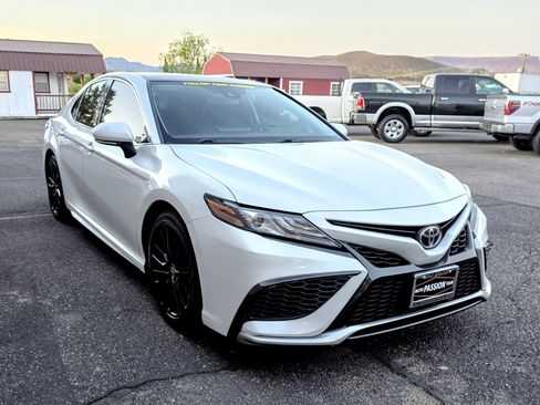 Used 2021 Toyota Camry XSE w/ Carpet Mat Package (TMS) image 7