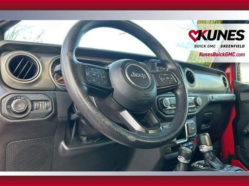 Used 2022 Jeep Wrangler Unlimited Sport image 18