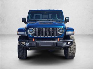 Used 2025 Jeep Gladiator Mojave video 2