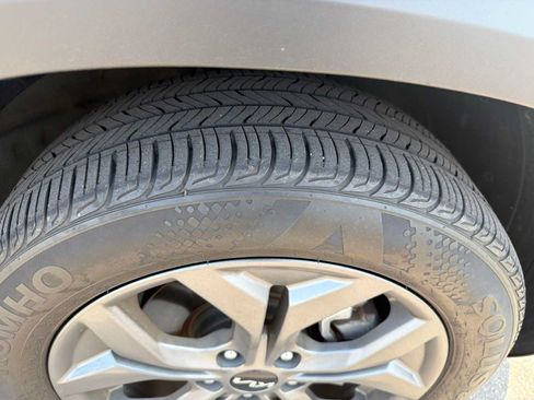 Used 2024 Kia Seltos S AWD/4WD image 8
