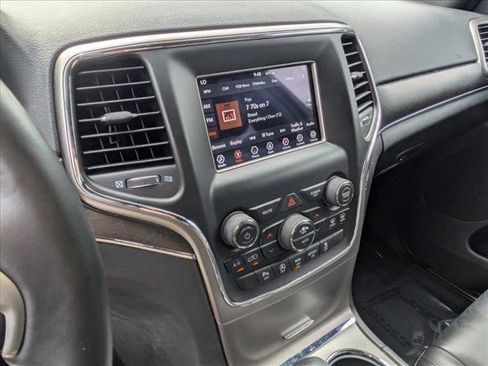 Used 2018 Jeep Grand Cherokee Limited RWD image 14