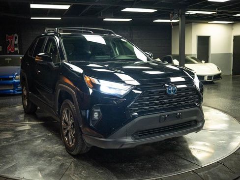 Used 2024 Toyota RAV4 XLE Premium w/ Weather Package AWD/4WD image 5