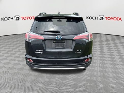 Used 2016 Toyota RAV4 XLE AWD/4WD image 7