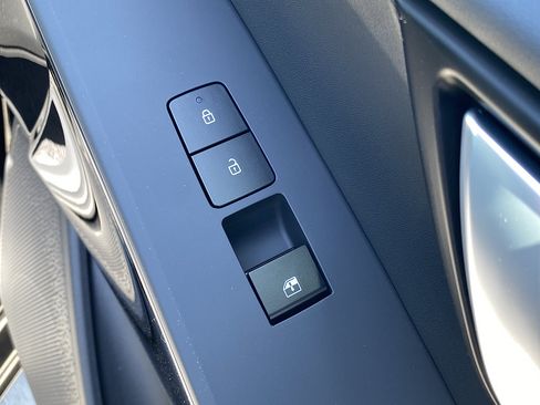 New 2026 Kia Niro Wave FWD image 24