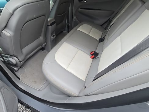 Used 2019 Chevrolet Bolt Premier w/ Infotainment Package image 11