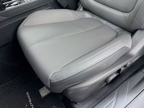 New 2026 Subaru Outback Limited XT image 19