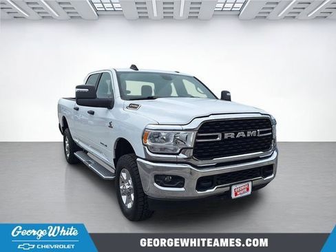 Used 2024 RAM 2500 Big Horn w/ Off Road Package AWD/4WD image 1