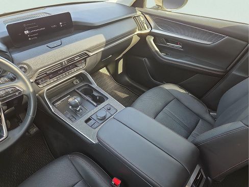 Used 2024 MAZDA CX-90 3.3 Turbo w/ Preferred Plus image 12