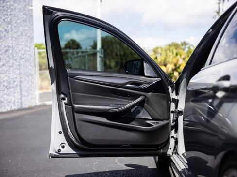 Used 2019 BMW M5 w/ Executive Package image 20