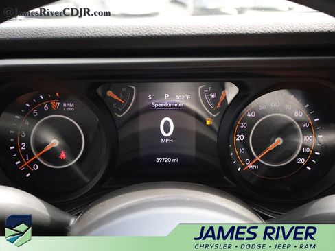 Used 2024 Jeep Gladiator Sport AWD/4WD image 28