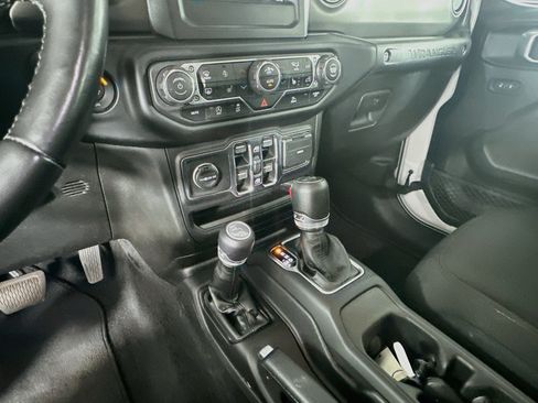 Used 2023 Jeep Wrangler Unlimited Sport AWD/4WD image 23