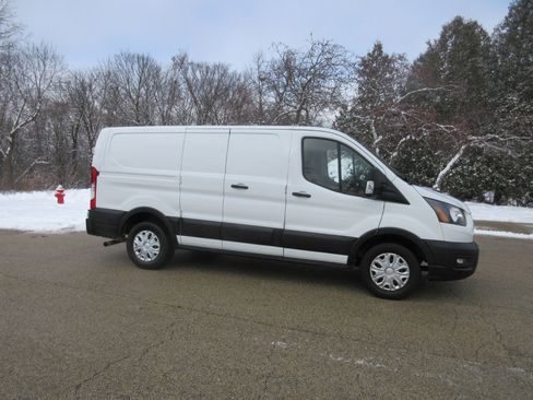 Used 2020 Ford Transit 150 Low Roof image 2