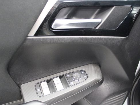 Used 2022 Mitsubishi Outlander ES image 14