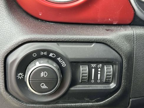 Used 2021 Jeep Gladiator Rubicon AWD/4WD image 20