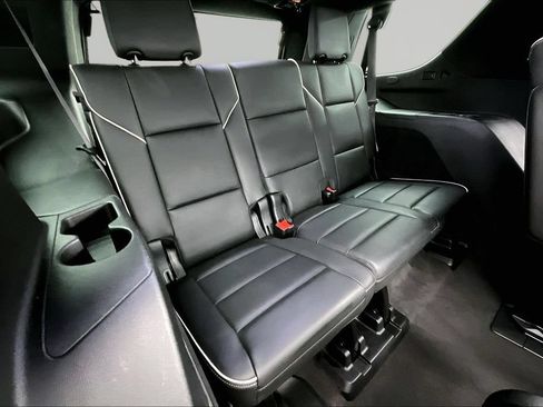 Used 2024 Cadillac Escalade Sport AWD/4WD image 28