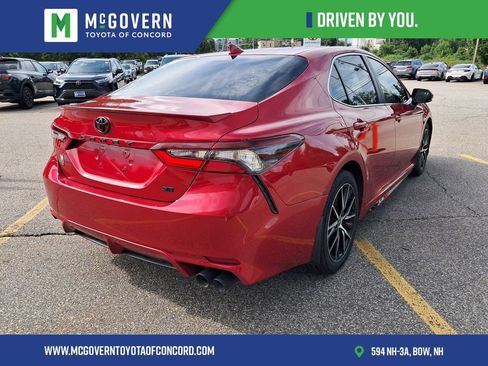 Used 2022 Toyota Camry SE w/ Convenience Package FWD image 7