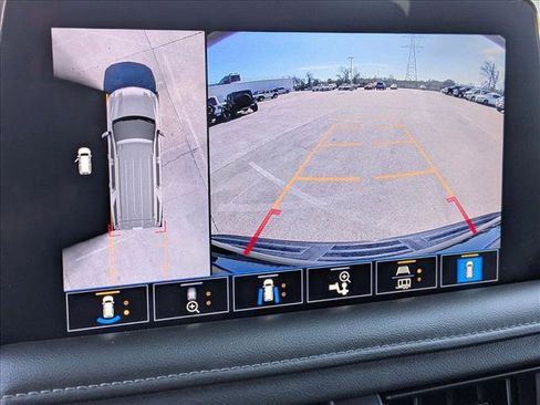 Used 2021 Chevrolet Tahoe Z71 w/ Z71 Signature Package image 22