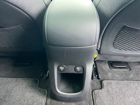 Used 2024 Hyundai Ioniq 5 Limited image 46