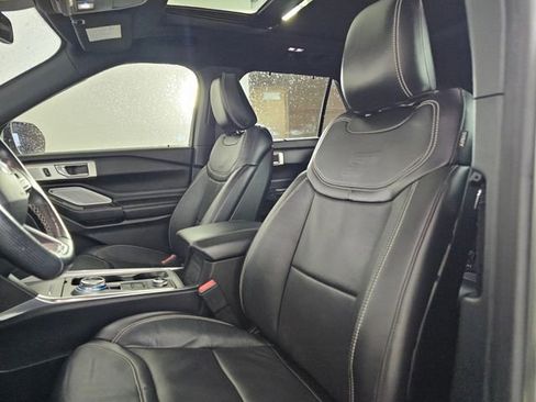 Used 2020 Ford Explorer ST w/ Premium Technology Package image 26