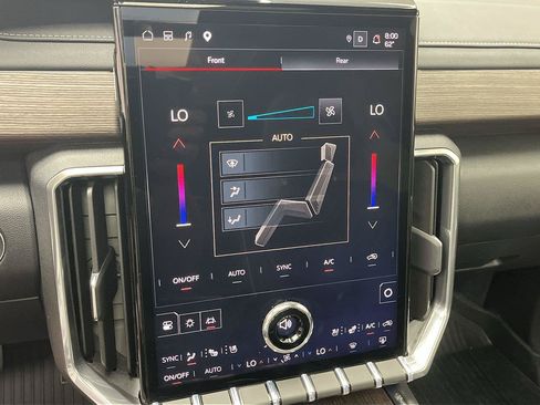 Certified 2026 GMC Acadia Denali w/ Super Cruise Package AWD/4WD image 25