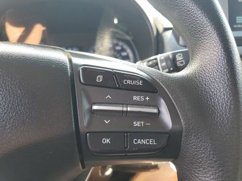 Used 2021 Hyundai Kona SE FWD image 24